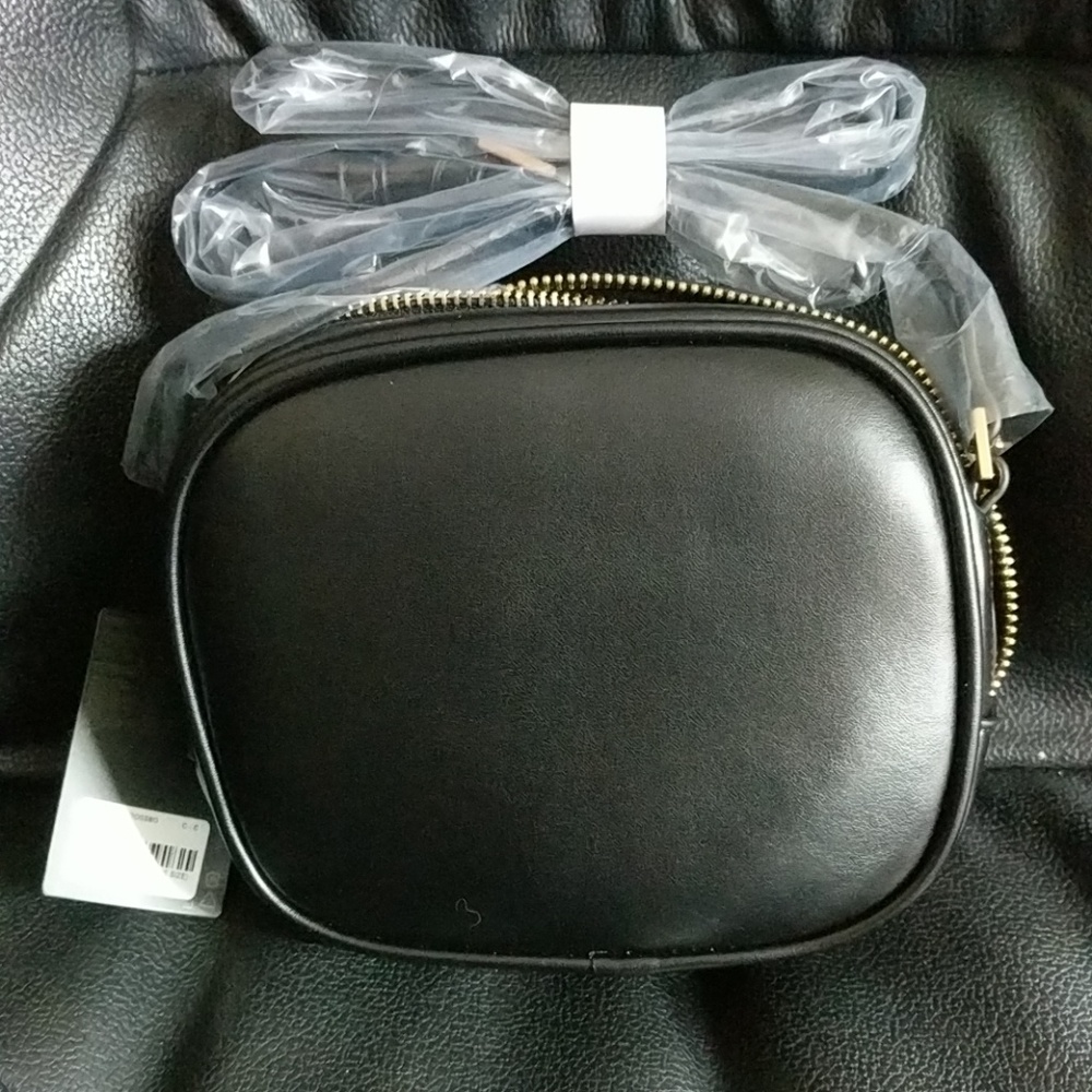 Crossbody bag